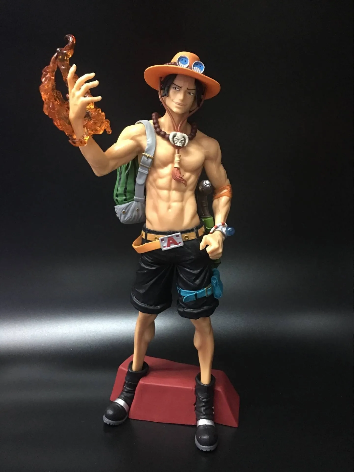 

Anime One Piece Super Huge Fire Fists SMSP Ace Garage Kit Model
