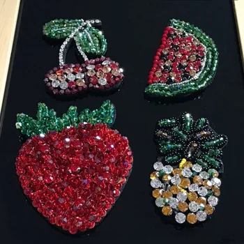 

5 pieces pineapple/ Strawberr Hand Sewed Beaded Maple Leaf Cloth For Fabric Embroidered Patches On Clothes DIY Parches Applique