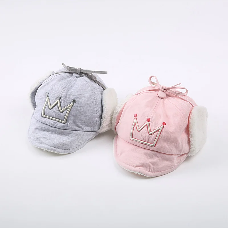 

Smile Winter Warm Crown Baby Hat Newborn Photography Cap Cotton Kids Wide Brim Hat Earmuffs Plus Velvet Thickening Child's Cap