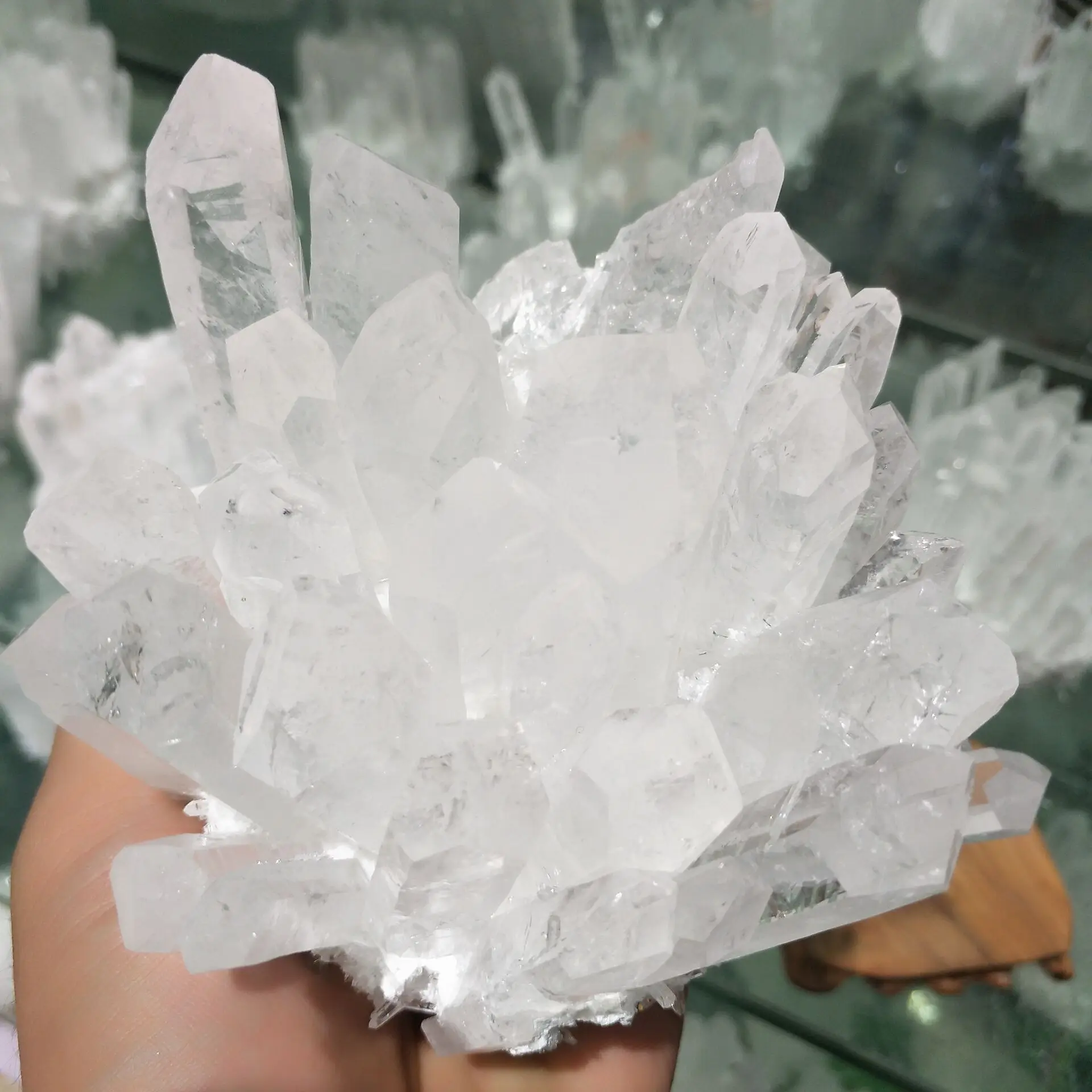 700g Natural transparent white crystal cluster natural crystal reiki healing