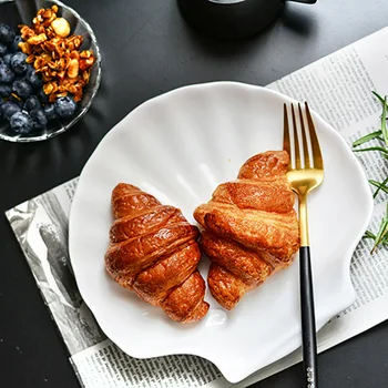 

8 Inches Ocean Style Shell Shape Ceramic Plate Solid Irregular Porcelain Steak Salad Dish Tray Ceramics Dessert Baking Plate