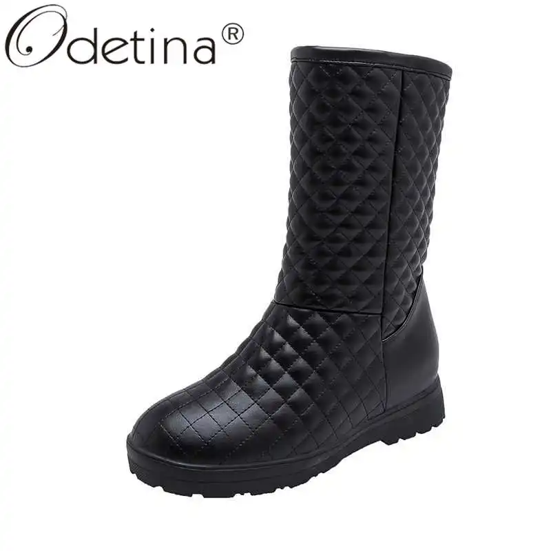 Odetina; женские модные ботинки до середины икры на платформе без застежки с круглым носком; женские повседневные зимние ботинки с толстым мехом в клетку на среднем квадратном каблуке