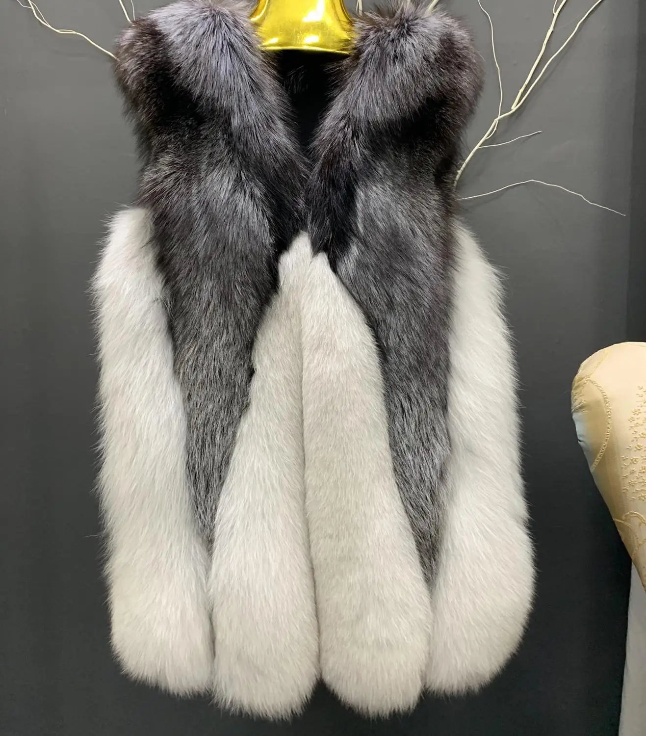 Gray and white Зимняя женская жилетка контрастного цвета из натурального Лисьего меха, роскошная женская модная теплая Толстая Шуба из натурального Лисьего меха - Цвет: Gray and white