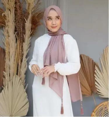 

New Bubble Chiffon Solider Color Scarf Long Soft Wrap Scarf Shawl Scarves Femme Bufandas Beaded Pearls Hijabs Tassel Scarf