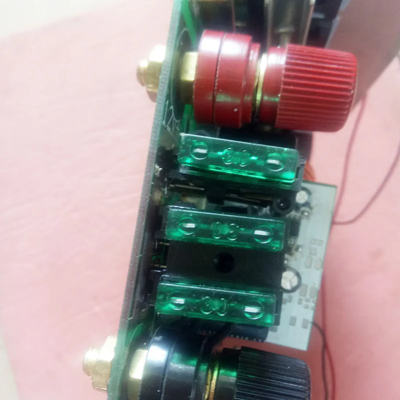 12V автомобильный усилитель доска 1500 Вт высокой мощности Мощность Boost доска Мощность усилитель Питание на открытом воздухе рычаг аудио Мощность доска