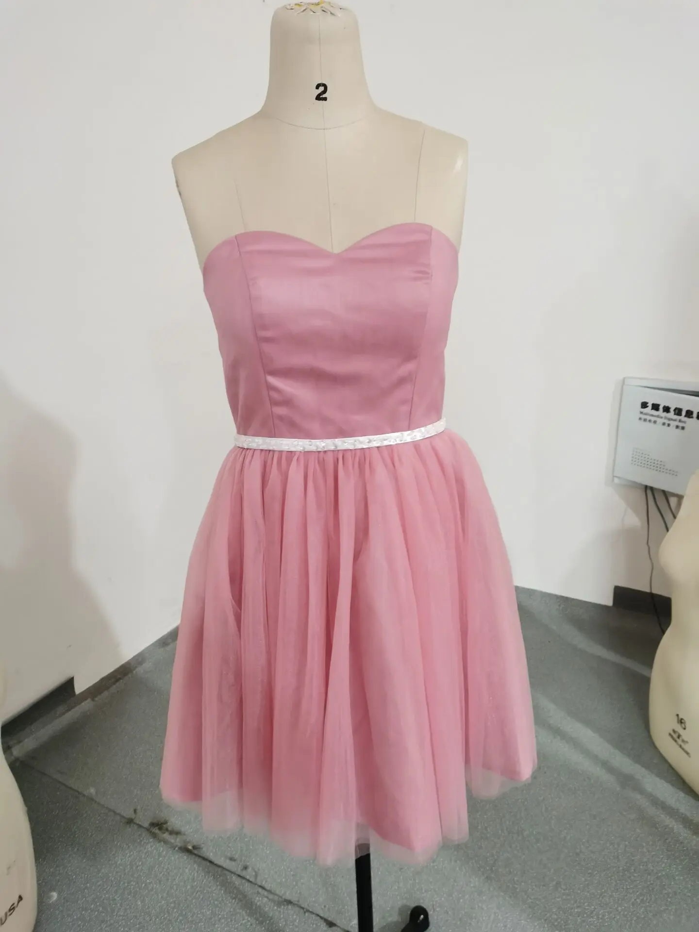 Short Mini prom dresses Sweetheart prom dress a-line Crystal Beaded party Gown Cheap Tulle Skirt