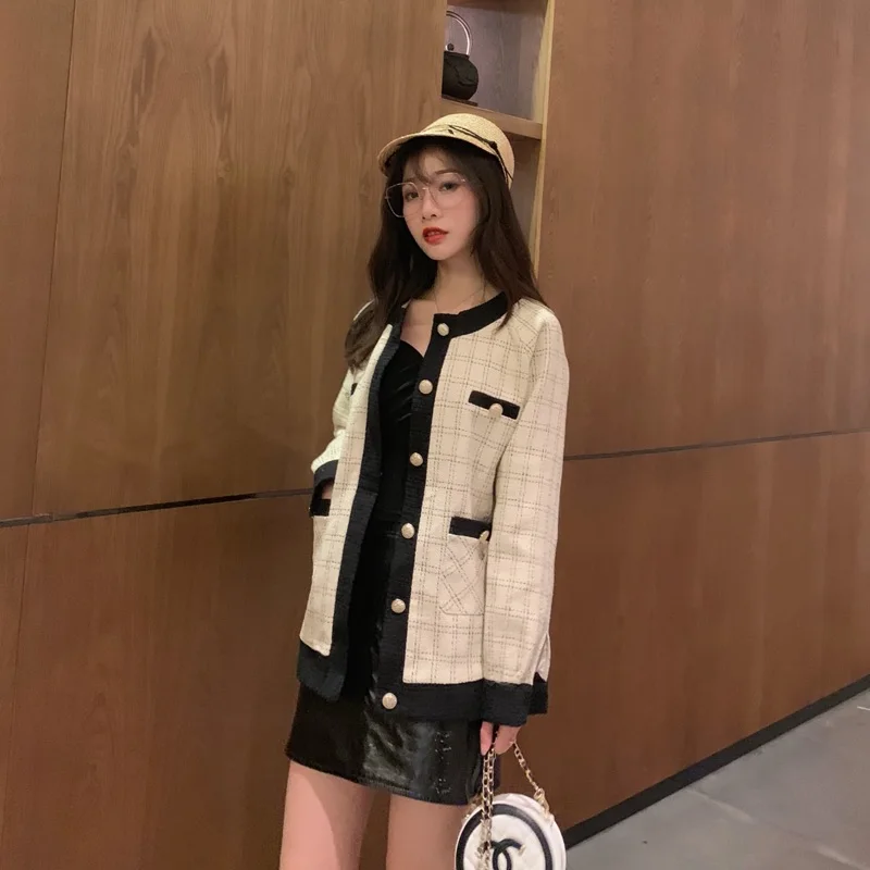 

Han edition temperament will fall on the new web celebrity tweed coat bump color lattice female small sweet wind short coat
