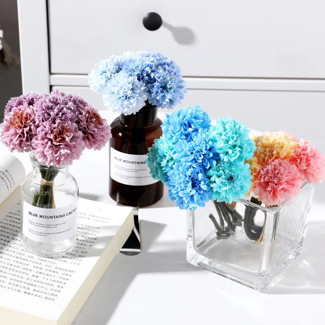 19colors Wedding Flower Bouquet The Maid Of Honor Holding Flowers