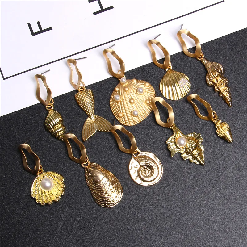 

Bohemia Boho Gold Geometric Earrings 2019 Drop Metal Shell Earrings for Women Hanging Dangle Earrings Drop Earing Jewelry Femme