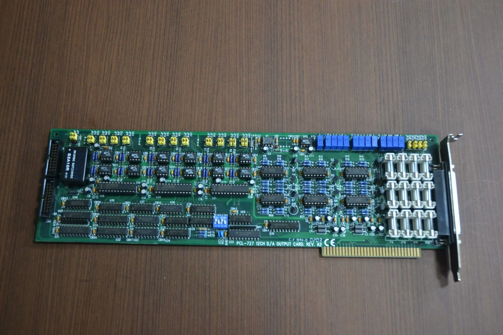 PCL-727 12-канальный D/A ток на выходе карты PCL-727 REV. A2