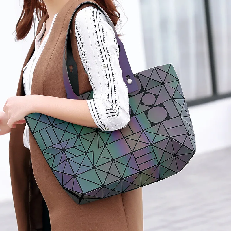 

2019 New Style 7x8 Night Light Lightning Geometry Bag Shoulder Bag/ Hand Bag Flexible Bowstring Folding WOMEN'S Bag