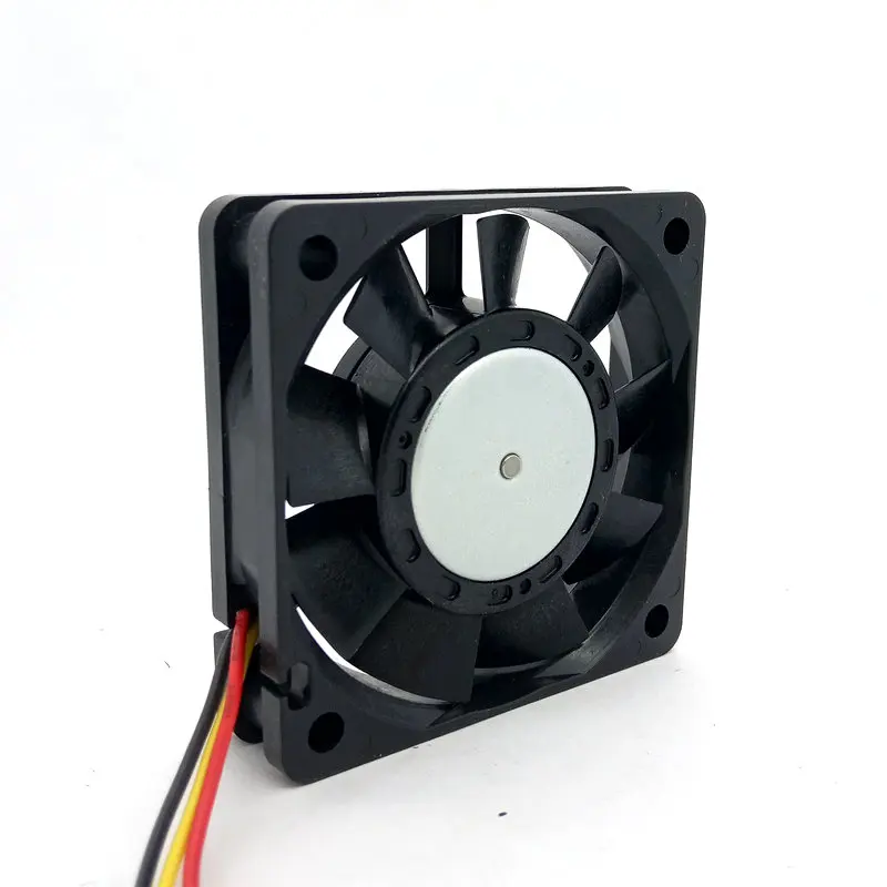 SANYO 109P0605H701 DC5V 0.26A 60*60*15 мм 3 линии Вентилятор охлаждения