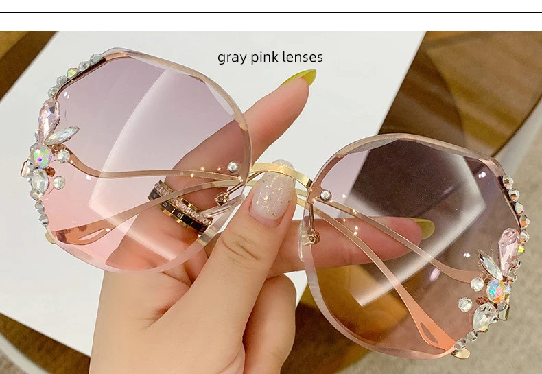 Fashion Anti-UV Diamond Sunglasses Women UV400 Rimless Vintage Sun Glasses Rhinestone Retro Sunglass Luxury Designer Oculos