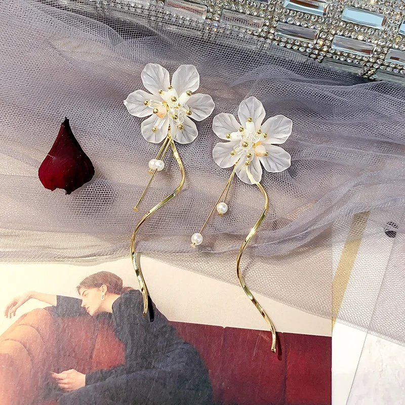 

S925 Silver Needle Elegant Cool Flower Ear Stud Earrings Women's South Korea Literature And Art Sweet Long Earrings Online Celeb