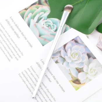 

1 piece Silver Makeup brushes Angled Eyeshadow Make up brush Eye shadow Nose exquisite beauty tools IT