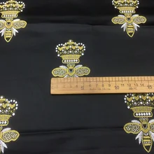 160 см ширина пчела Корона металлическая нить окрашенный полиэстер парча жаккардовая ткань для женщин осень зима платье пальто DIY шитье