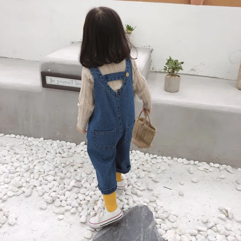 Детский комбинезон; джинсовый комбинезон для маленьких девочек; модные корейские джинсы на подтяжках; брюки для маленьких девочек; детская одежда