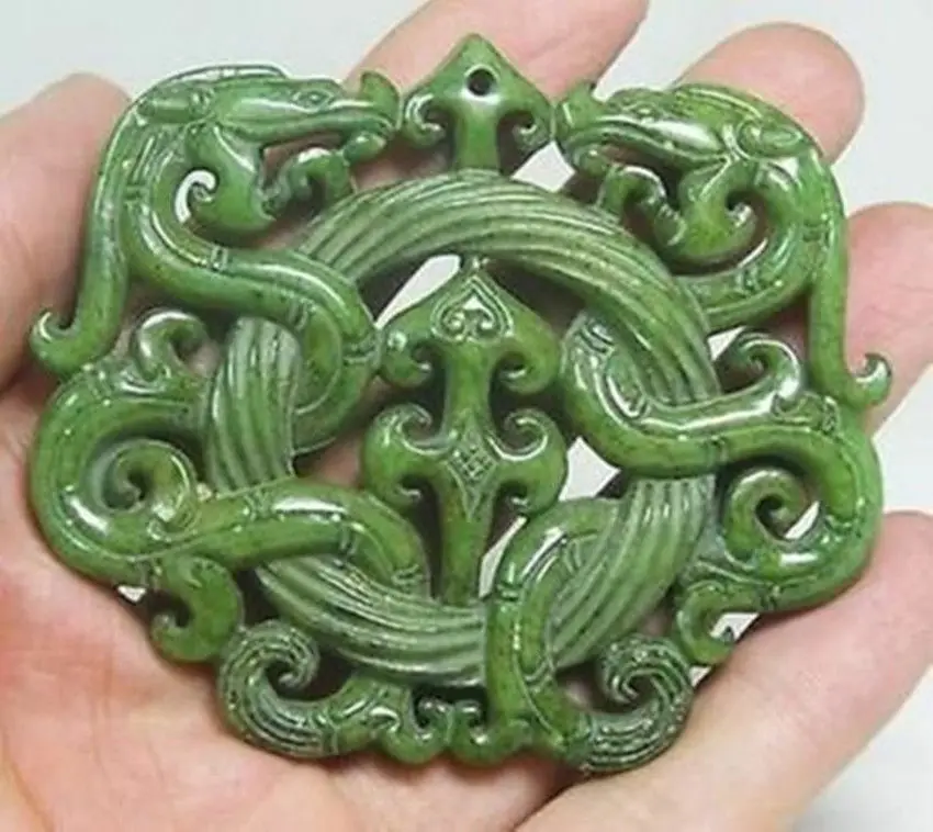

Chinese Handwork Carving Green Jade Flying Dragon Statue Animal Pendant Safe And Good Luck Gift