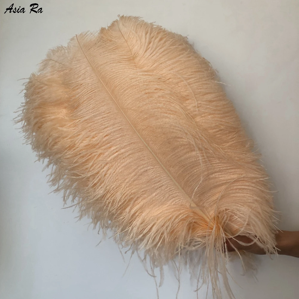 

Champagne Dyed Fluffy High Quality Ostrich Wedding Feathers 65-70CM 26-28 Inches Natural Ostrich Plumages Big Pole For Carnival