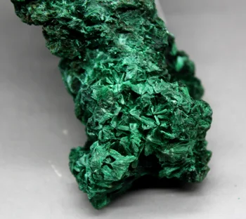

132g Natural rare acicular malachite mineral specimen green stone crystal teaching specimen collection