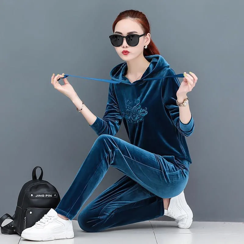 navy Sportwear Hooded Velvet Tracksuits Winter Women Plus Size Casual Ensemble Femme Jogging Two Piece Sets Embroidery Tops And Pants - Цвет: navy