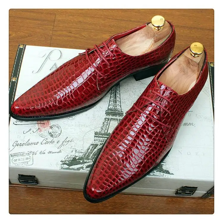 Nieuwe Collectie Heren Rode Jurk Schoenen Fashion Snake Print Patent Leather Party Casual Schoenen Man Puntschoen Trouwschoenen Bruidegom Nieuwe Collectie Heren Rode Jurk Schoenen Fashion Snake Print Patent Leather Party Casual Schoenen Man Puntschoen Trouwschoenen Bruidegom