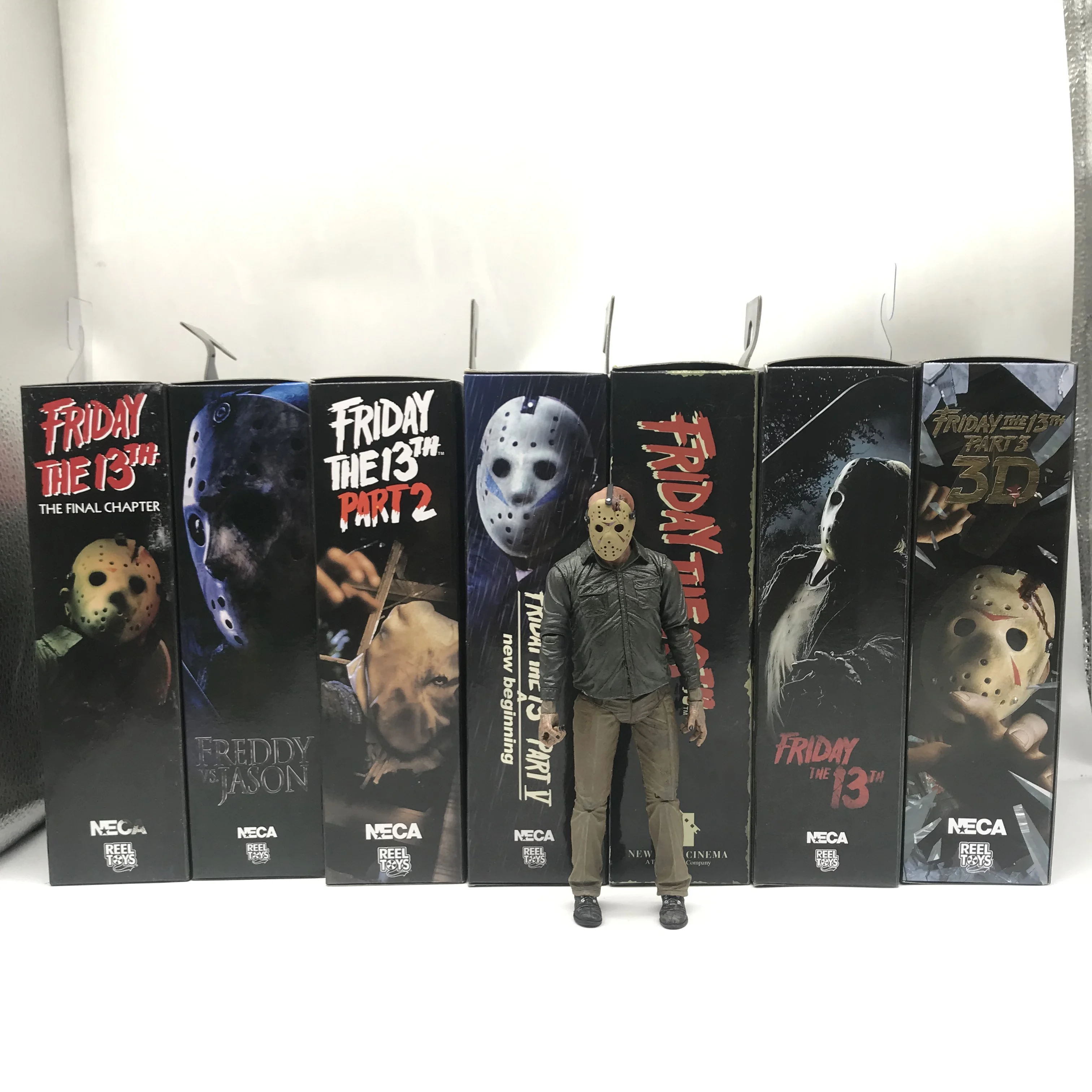 Экшн фигурка NECA Freddy Майкл Майерс кожевенное лицо цепная пила 3D 13 й пятницы