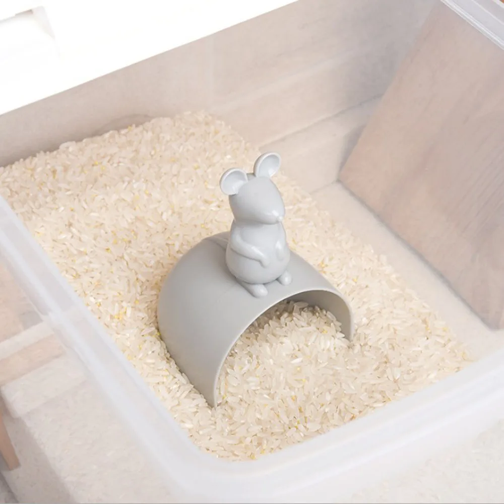 

Cartoon Mouse Plastic Measuring Cup Kitchen Cake Baking Mold Handmade DIY Practical Tools 7.4x6.5x13 Cm