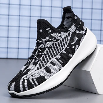 

2020 new men shoes spring tide shoes net red casual shoes breathable Korean sports summer Joker