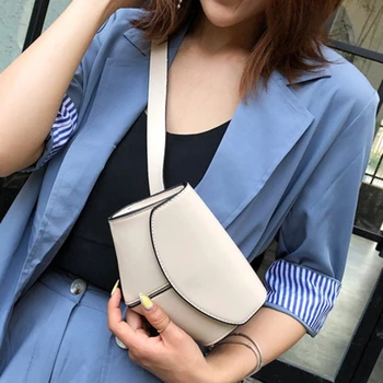 

2020 New Fanny Pack Women Waist Belt Bag serpentine Vintage Waist Bags Girl Fashion Bum Pouch Phone Leather Chest Packss