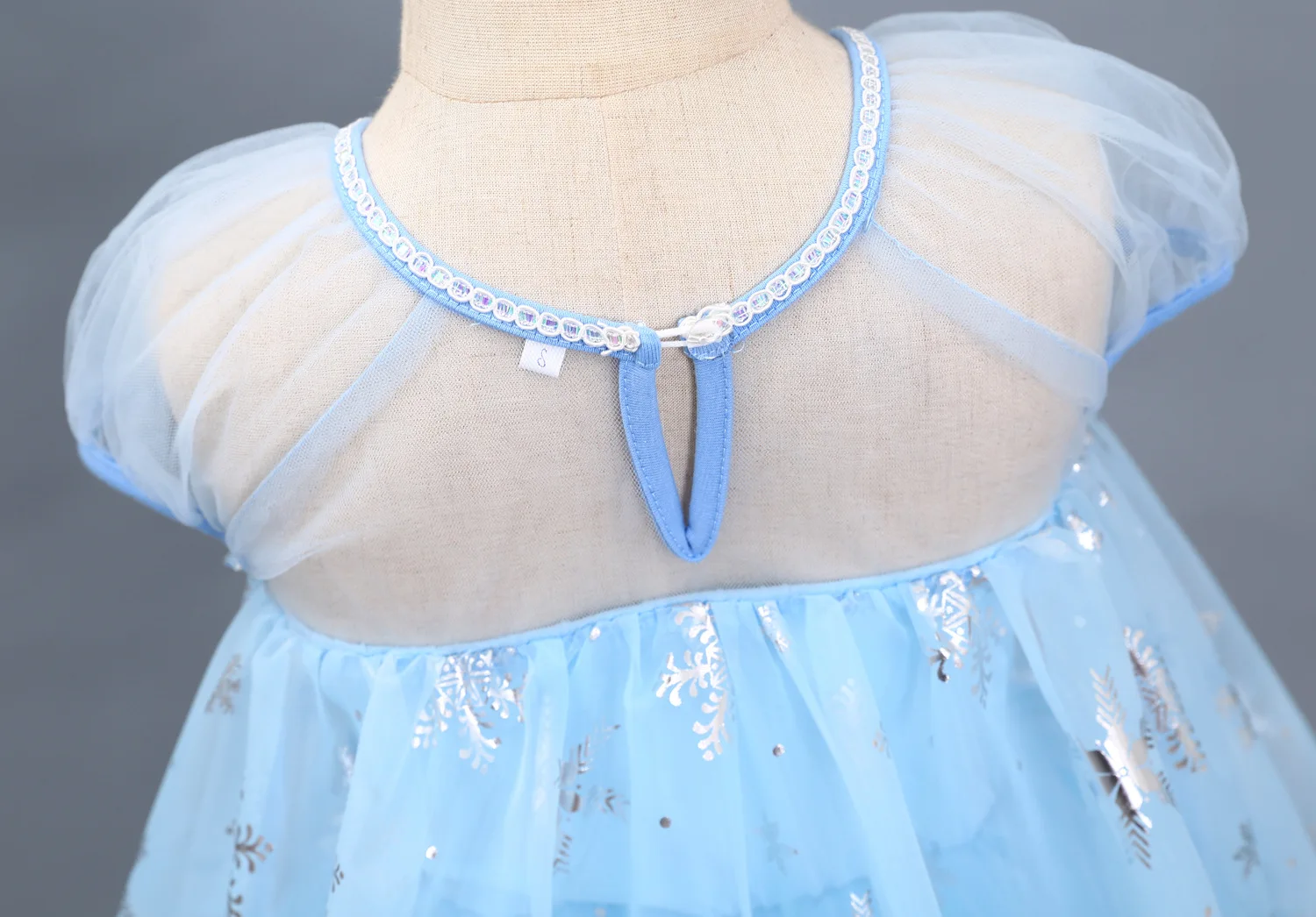 Платье принцессы для девочек «Снежная королева»; костюм Снежной Королевы; нарядное платье-пачка с короткими рукавами; Милая одежда из тюля для девочек