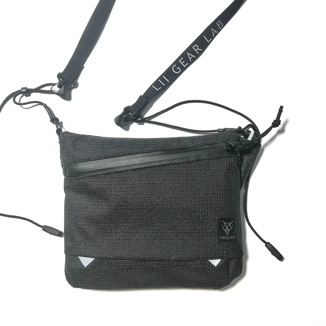 

Lii Gear Thor Outdoor Lightweight Shoulder Bag Tactical Chest Pouch - Black