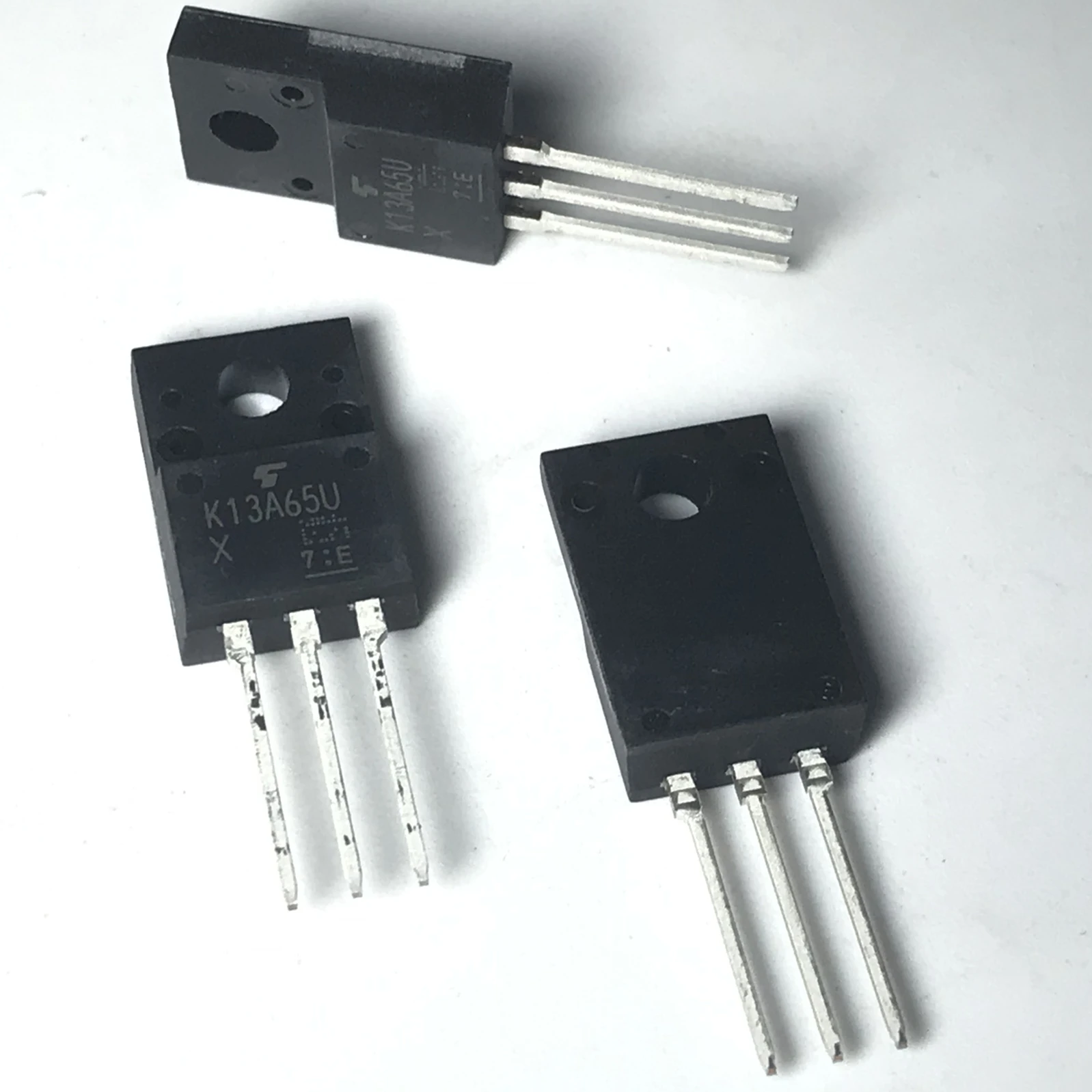 TK13A65U K13A65U TO-220F 13A 650V и 10 шт./лот