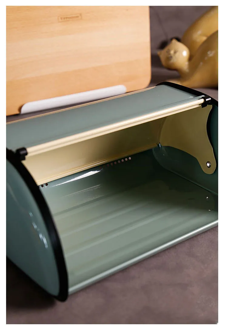 3628620947_1696445415