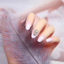 Поддельные ногти желательные доступны с естественным белым градиентом носимая средней длины с алмазным маникюрным патчем Sticky Nail Tip Fi