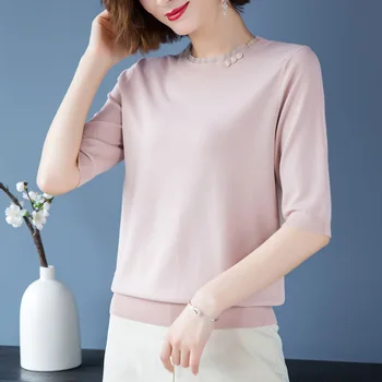 

Women's Loose Wood Ear High Turtleneck Solid Color Five-Sleeve T-Shirt red