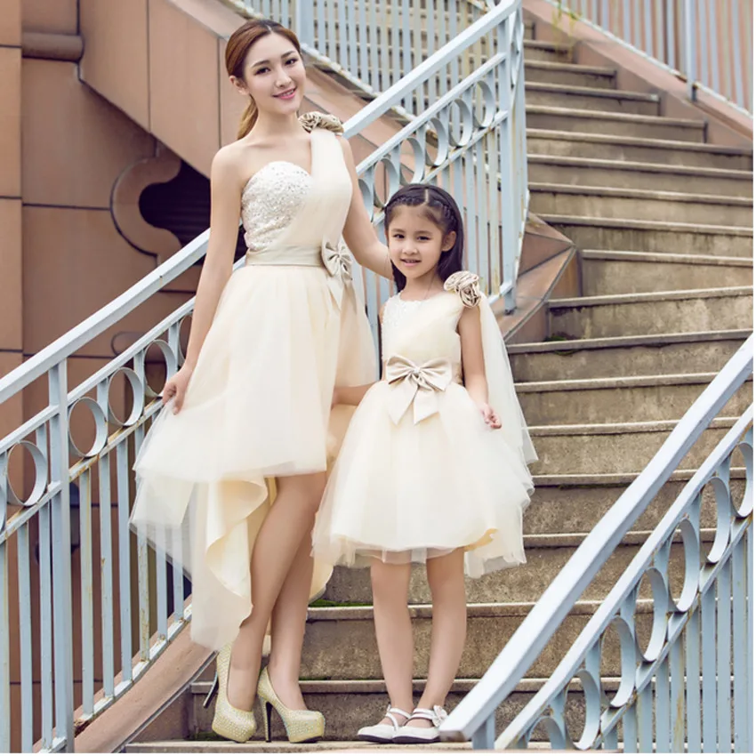 Одинаковая одежда для семьи кружевное платье принцессы с цветочным рисунком для девочек платье для мамы и дочки на свадьбу костюмы принцессы на день рождения