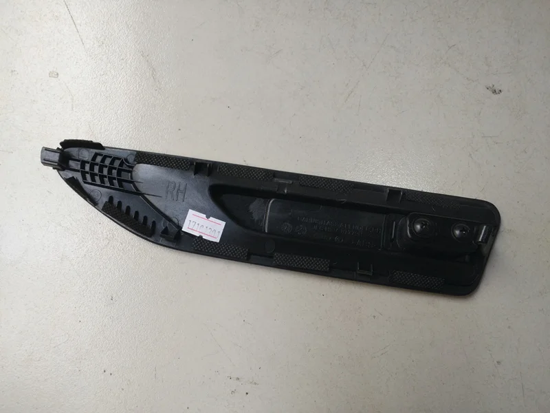 Suitable for Kia Hybrid 87772E0000 Foliage strip Leaf board decorative board eco hybrid