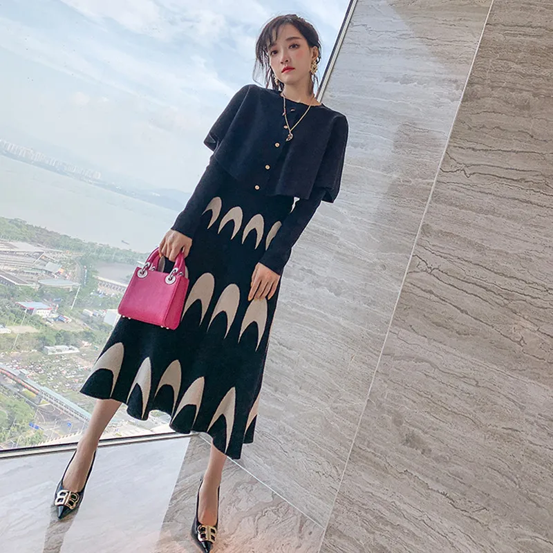 Autumn Winter Retro Women Sweater Skirt Moon Print Big Herm High Waist Black Knitted long Skirts