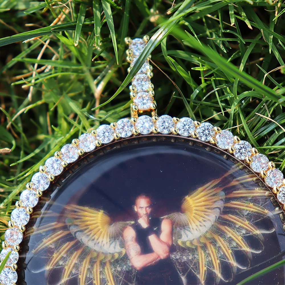 D&Z Custom Photo Pendant