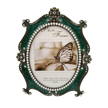 

Studio Gift Oval Photo Frame With Stand For Picture Family European Retro Home Decor Artificial Pearl Living Room Desktop Crafts