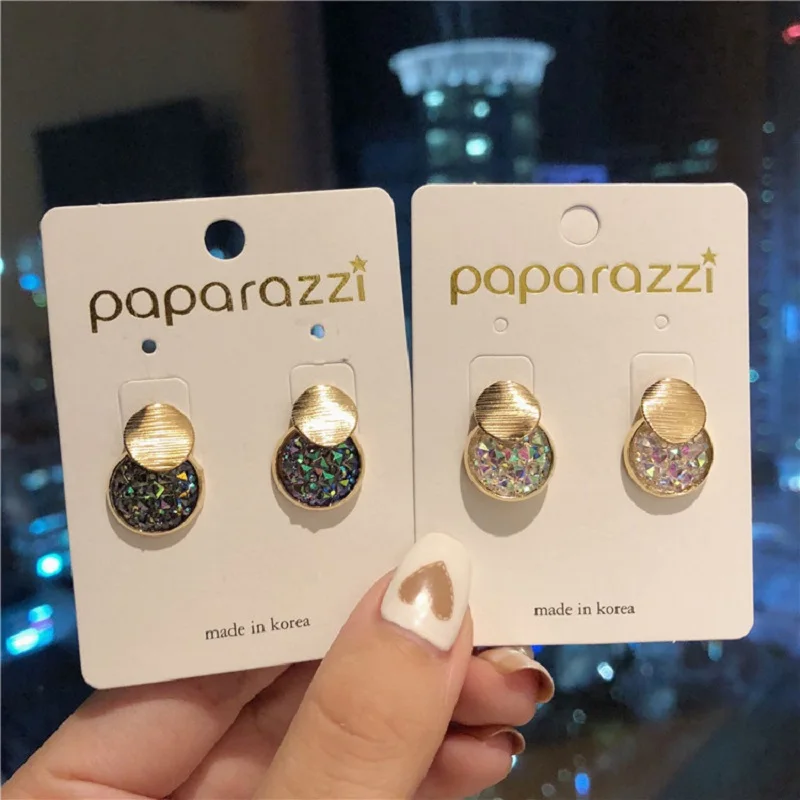 10152987416_1148175754