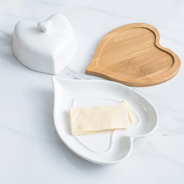 Plat à beurre en céramique blanche en forme de cœur avec Base en bambou,  assiette à