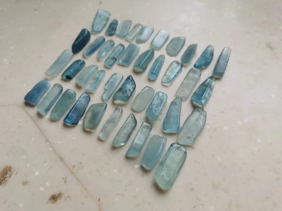 40pcs NATURAL Aquamarine QUARTZ Crystal freedom body gem 3