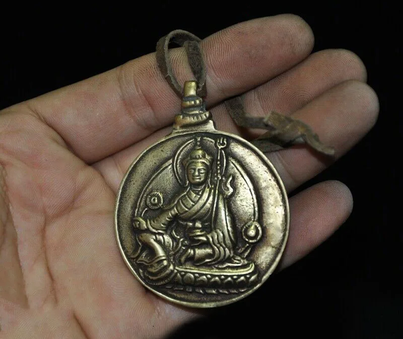 

wedding decoration Tibetan Buddhism Bronze Gilt Padmasambhava Guru Rinpoche Exorcism amulet Pendant