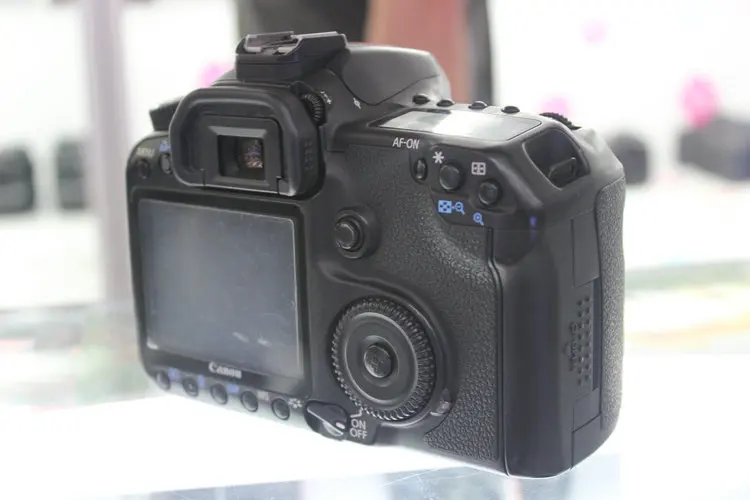 USED Canon EOS 40D 10.1MP Digital SLR Camera (Body Only)