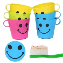 Пластик Портативный для отдыха на открытом воздухе ужин вечерние пикник с мультипликационным принтом в виде улыбок чашки Ванная комната поставки Зубная щётка чашка