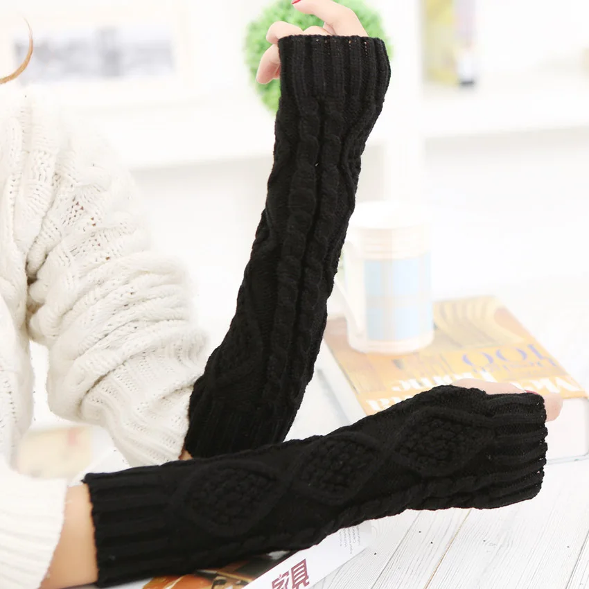 Lady knitted diamond shaped sleeve with half finger length 30cm warm fingerless gloves