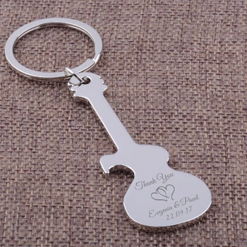 

50pcs Personalized Wedding Favor Engraved Guitar Shaped Keychain Keyring Bottle Opener Wedding Party Keepsake Gift For Guests