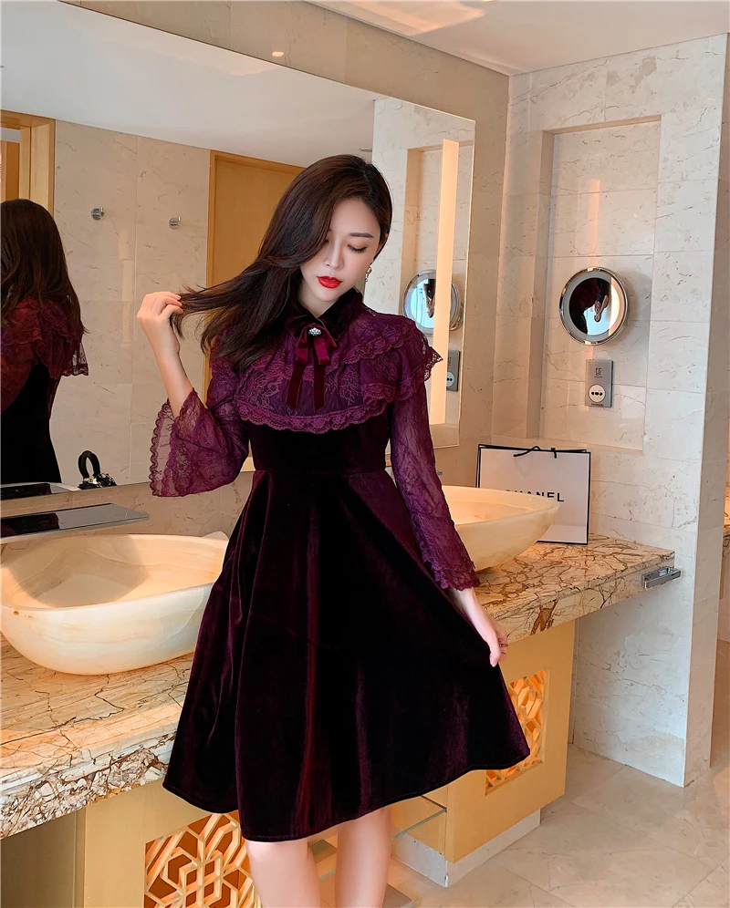 Autumn Winter Designer Lace Flare Sleeve Patchwork Velvet Dress Women Vintage Bowknot Ruffles Turn-Down Collar Mini Dress